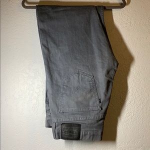Grey Levi’s 569 Jeans 33x32